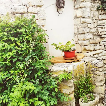 Jolie Maison Renovee Avec Jardin Holiday home Esnandes