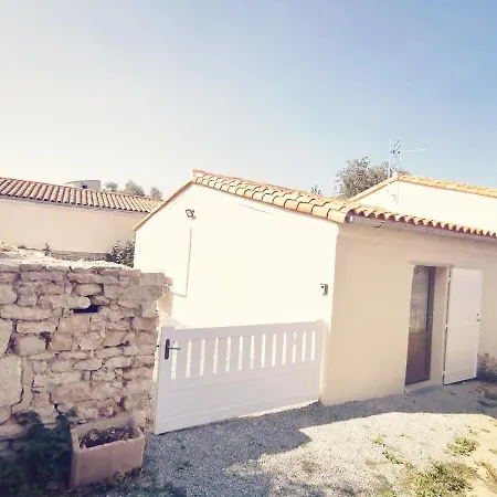 Jolie Maison Renovee Avec Jardin Holiday home Esnandes