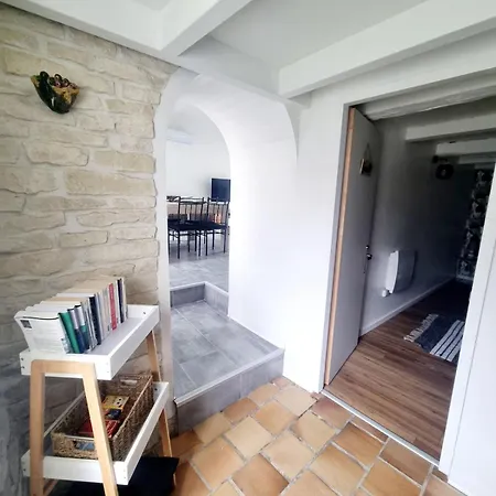 Jolie Maison Renovee Avec Jardin * Esnandes